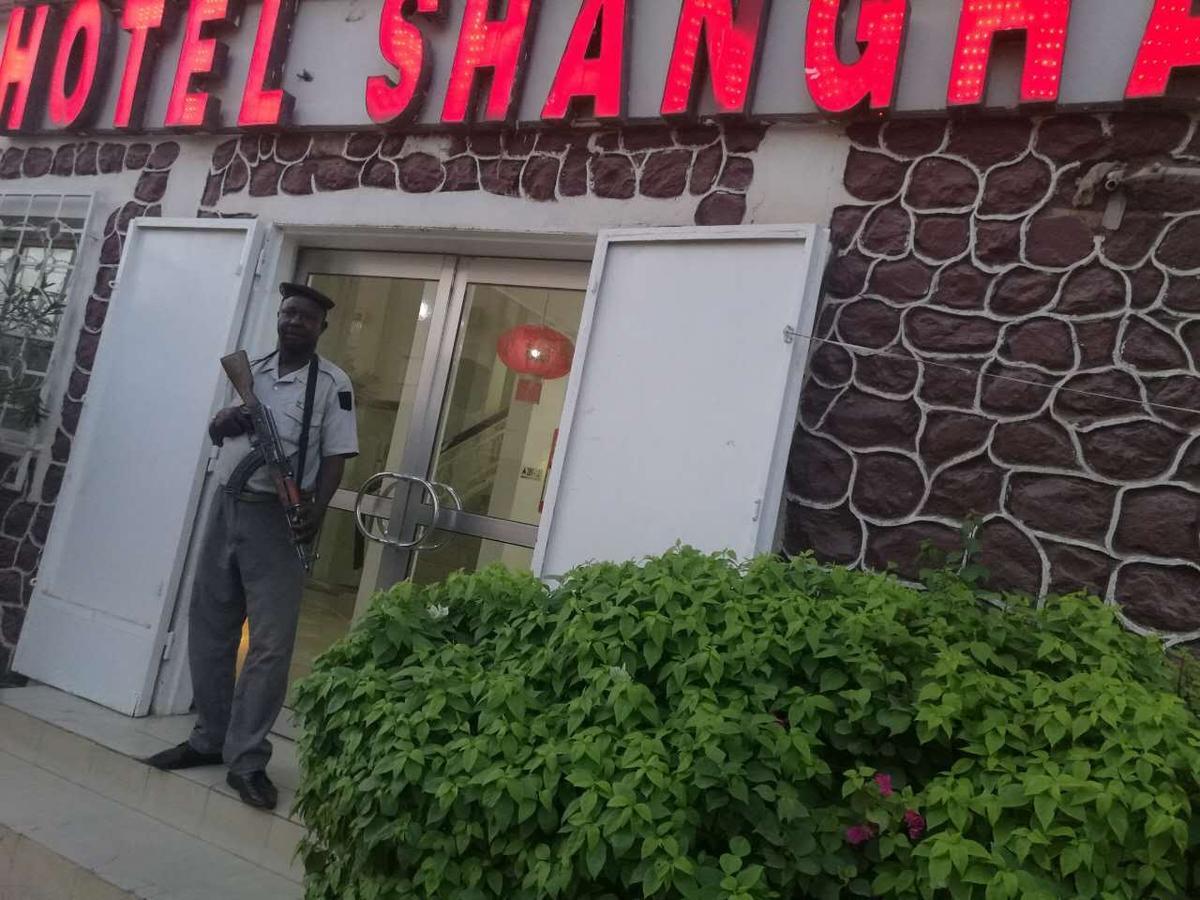 Shanghai Hotel N'Djamena Exterior photo